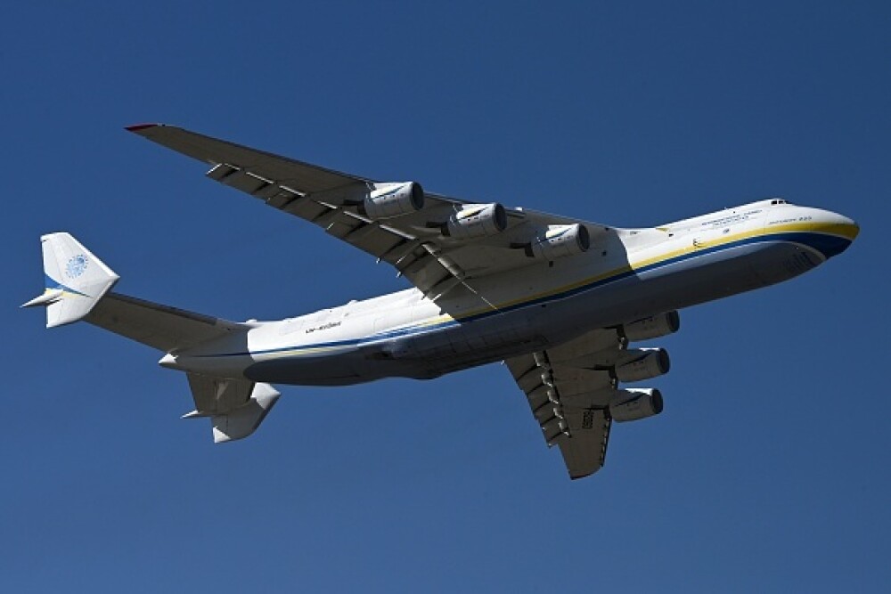 Cea mai mare aeronavă din lume a adus echipamente medicale în Ucraina din China. GALERIE FOTO - Imaginea 1