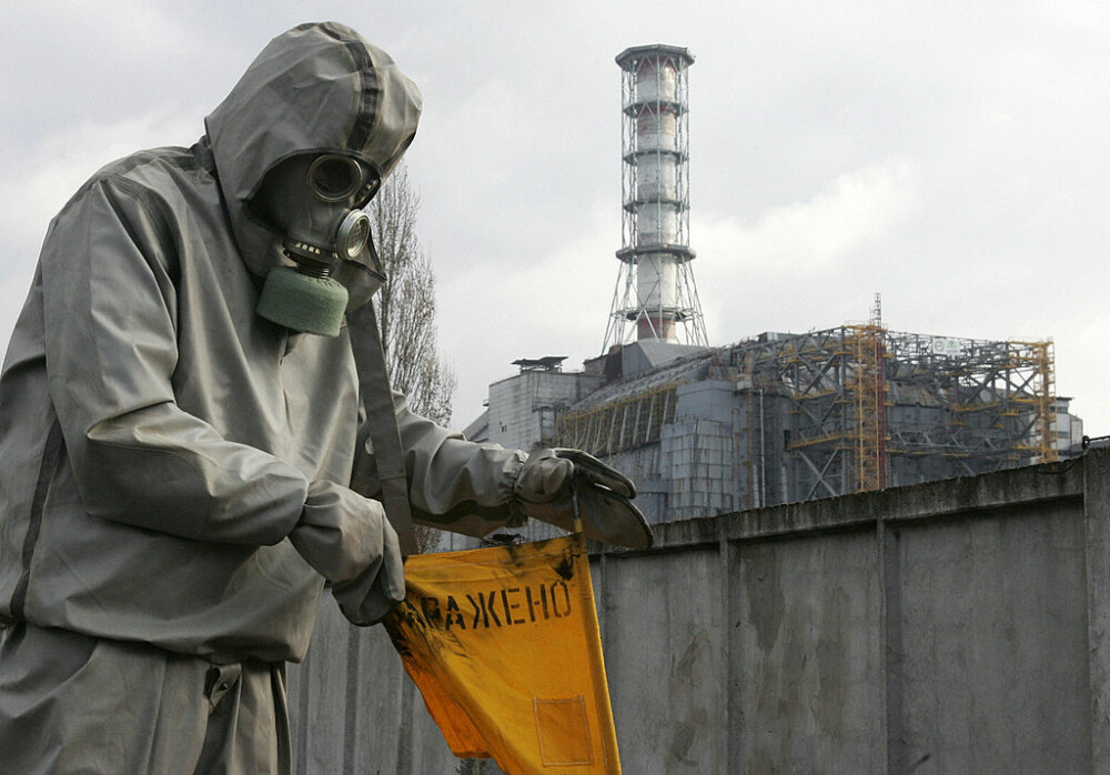 34 de ani de la dezastrul nuclear de la Cernobîl. Zona este acum asediată de flăcări - Imaginea 1