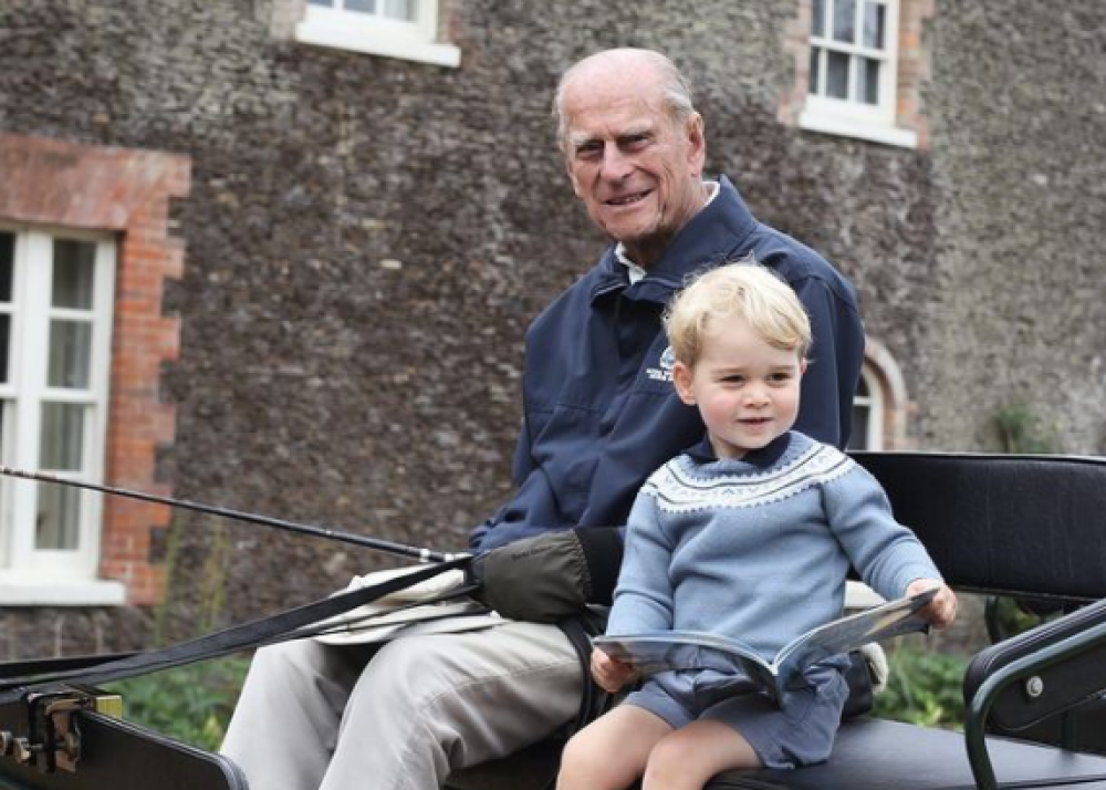 Prințul Philip ar fi împlinit 102 ani. Cine a fost prințul consort și de ce nu a primit niciodată titlul de Rege | FOTO - Imaginea 8