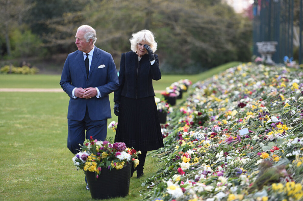 Prinţul Philip al Marii Britanii a fost înmormântat. Regina Elisabeta, în lacrimi la slujbă, unde a stat singură - Imaginea 6