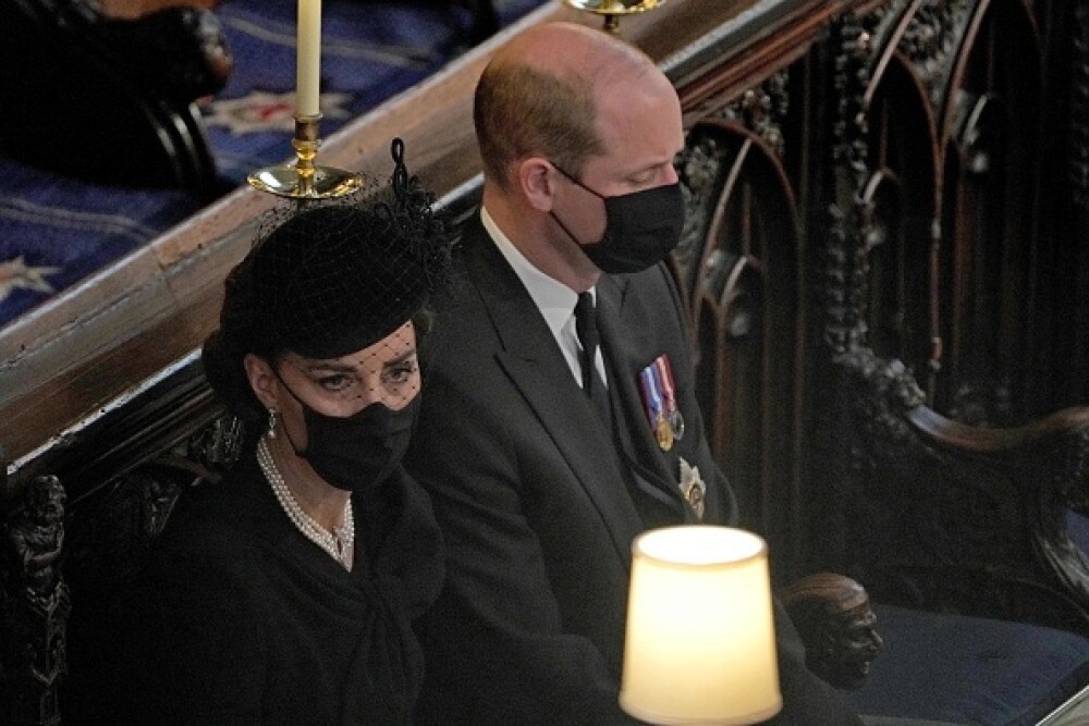 Înmormântarea Prințului Philip, în imagini. Ce ar fi avut Regina asupra ei, în geantă. GALERIE FOTO - Imaginea 11