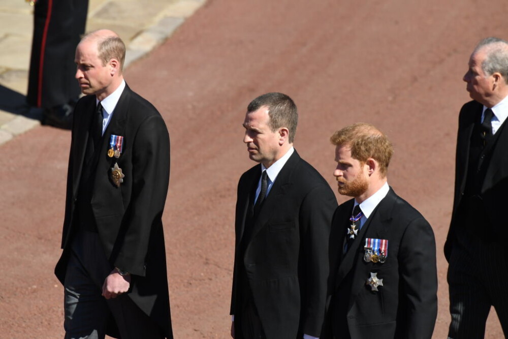FOTO. Cum a evitat Prințul William să stea lângă fratele său la înmormântarea bunicului lor - Imaginea 3