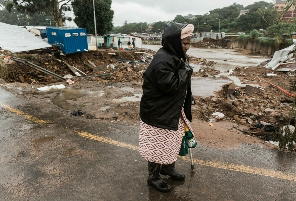 Africa de Sud a decretat stare de dezastru național după inundațiile care au provocat peste 440 de morți. GALERIE FOTO - Imaginea 7