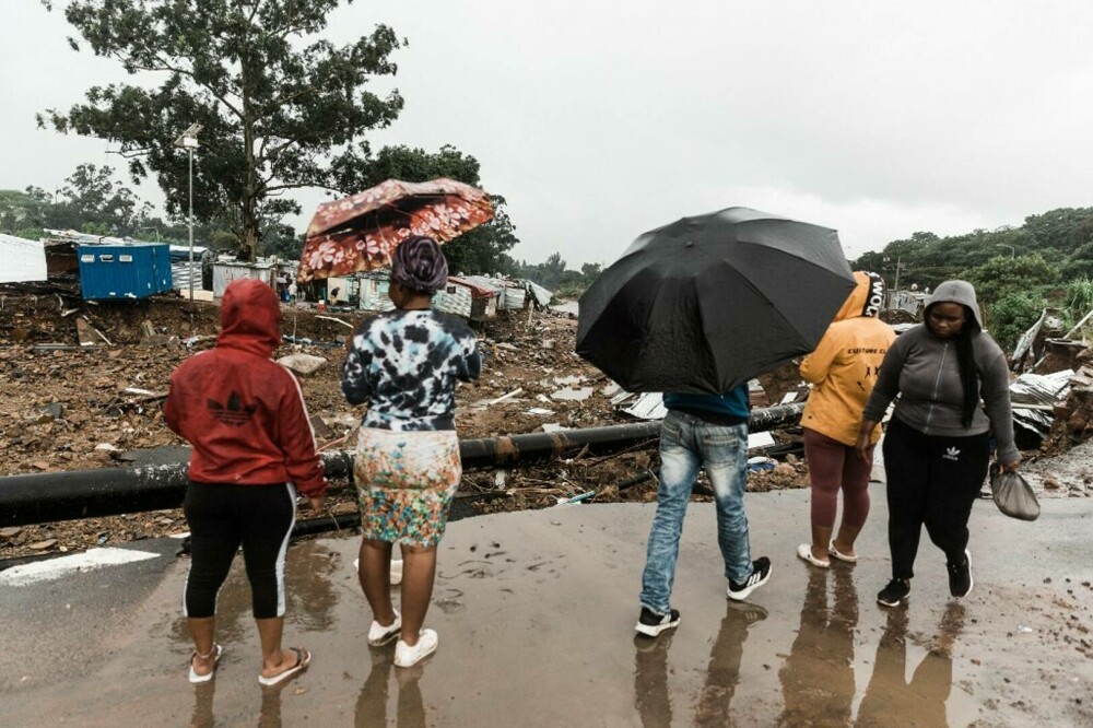 Africa de Sud a decretat stare de dezastru național după inundațiile care au provocat peste 440 de morți. GALERIE FOTO - Imaginea 8