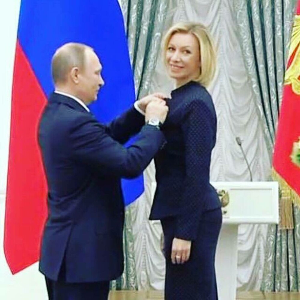 Maria Zaharova, una din portavocile Kremlinului, are o relație cu Steven Seagal. Imagini neștiute cu cei doi GALERIE FOTO - Imaginea 20