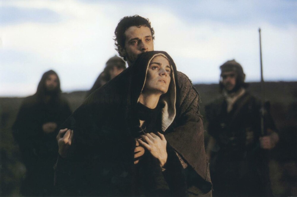 A murit actorul care l-a interpretat pe Sfântul Ioan în filmul „Patimile lui Iisus” | GALERIE FOTO - Imaginea 1
