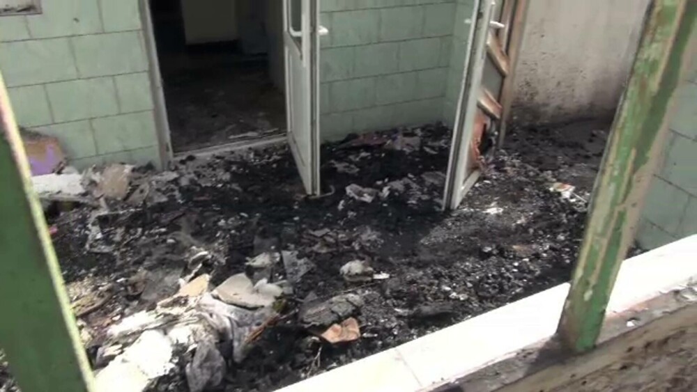 „Nu s-a mai putut face nimic”. În pragul Paștelui, o familie a rămas fără casă după ce a fost distrusă de un incendiu - Imaginea 2