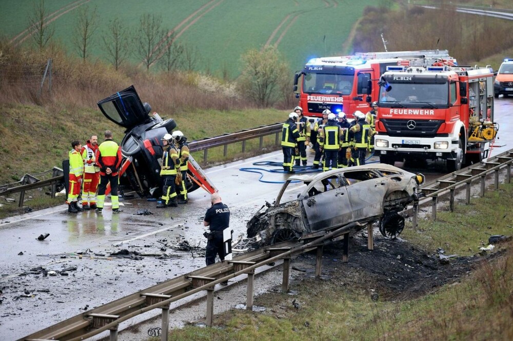 Șapte morți după ce un șofer beat, cu permisul anulat în 2007, a intrat pe contrasens, în Germania. GALERIE FOTO - Imaginea 6