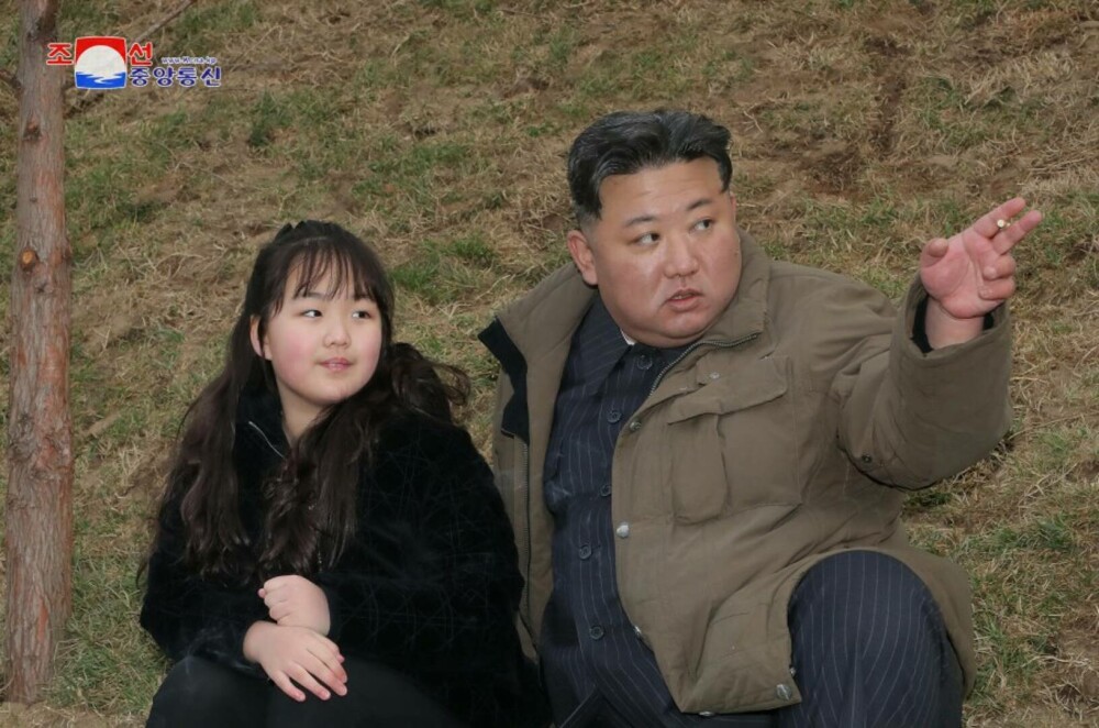 Eșec pentru Kim Jong Un. Nu a reușit încercarea sa de a lansa primul satelit de spionaj - Imaginea 2