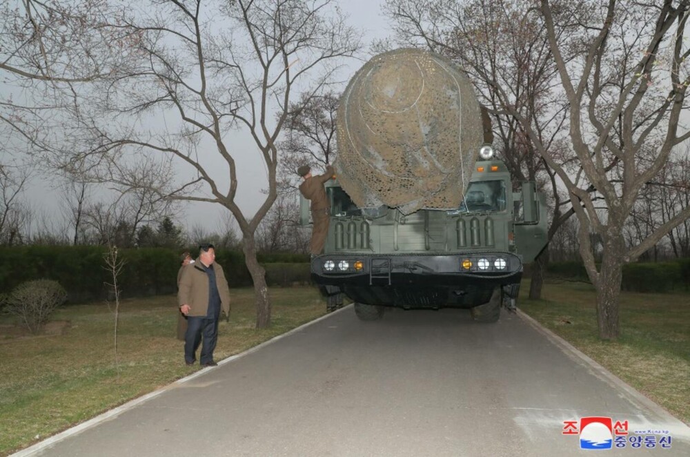 Coreea de Nord a testat prima rachetă balistică cu combustibil solid. Kim Jong Un: 