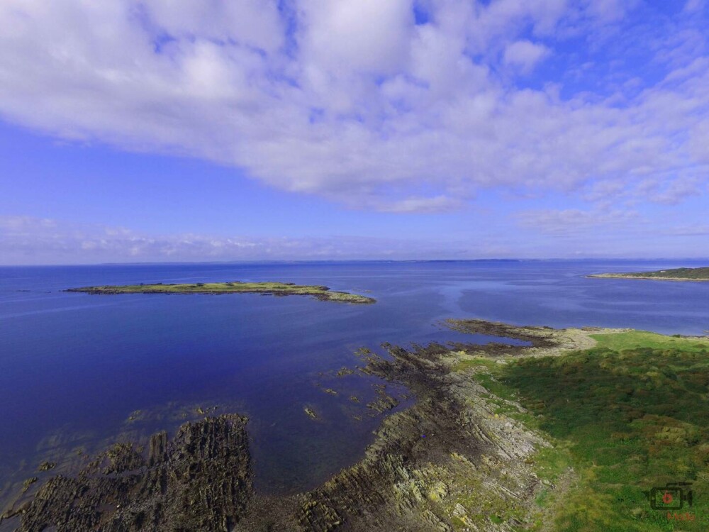 Insula nelocuită care se vinde cu 170.000 de euro. Are 10 hectare și este ideală pentru iubitorii de natură | GALERIE FOTO - Imaginea 1