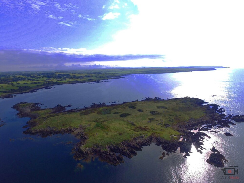 Insula nelocuită care se vinde cu 170.000 de euro. Are 10 hectare și este ideală pentru iubitorii de natură | GALERIE FOTO - Imaginea 2