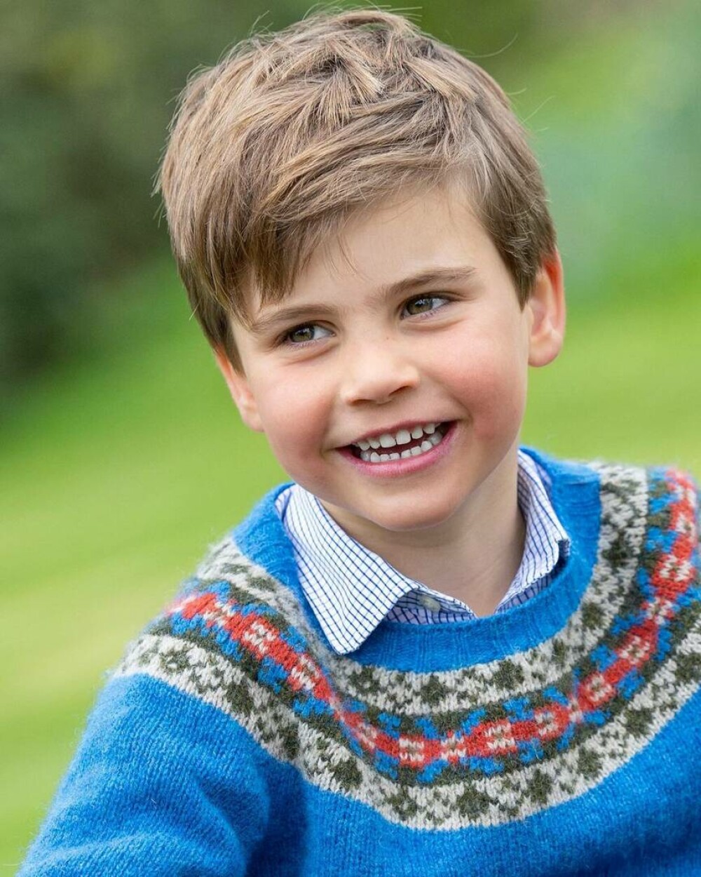 Prinţul Louis a împlinit 5 ani. Imagini de colecție publicate de Familia Regală - Imaginea 3