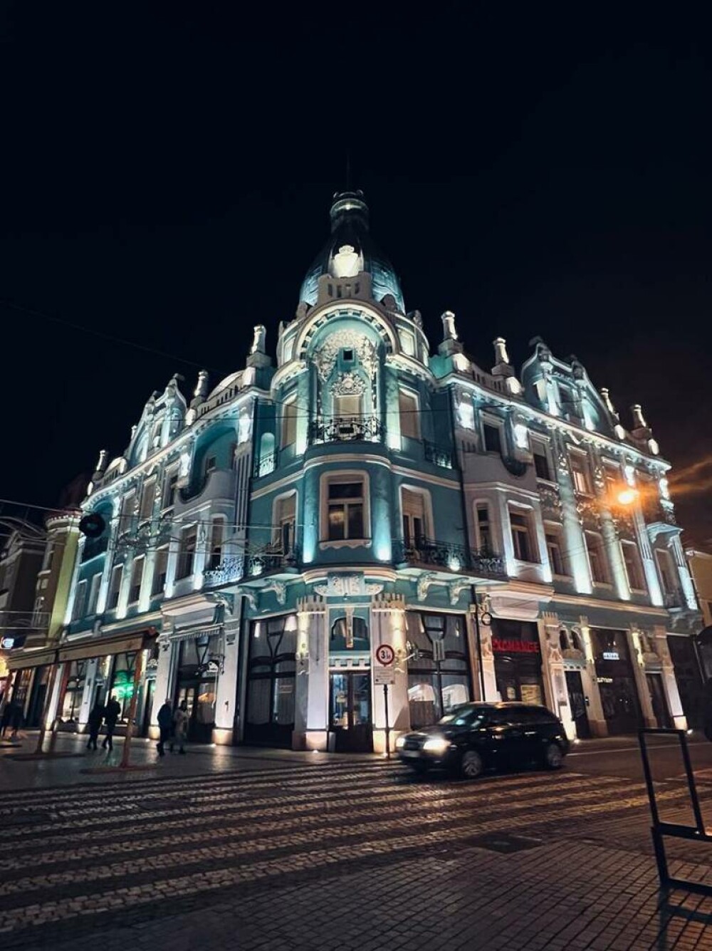 Oradea - obiective turistice. Locuri de vizitat în cea mai frumoasă destinație Art Nouveau din Europa - Imaginea 2