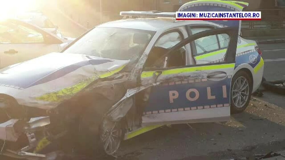 Un BMW al poliției, recent primit în dotare, s-a făcut praf în Cluj. Autospeciala s-a lovit de mai multe mașini, în accident - Imaginea 3