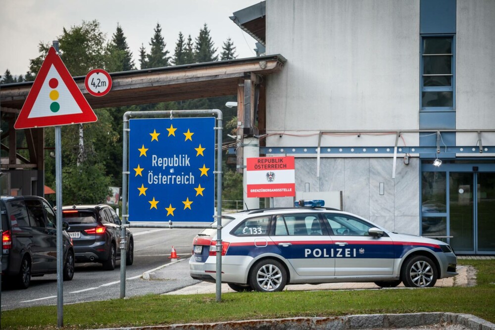 Ministrul austriac de Interne, raport înaintea vizitei în România: Câţi traficanţi români au fost arestaţi în Austria în 2022 - Imaginea 1
