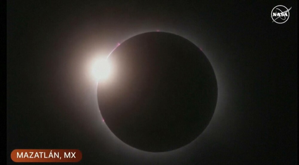 Eclipsa de Soare din 8 aprilie 2024. Imagini cu fenomenul astronomic al anului. FOTO și VIDEO - Imaginea 5