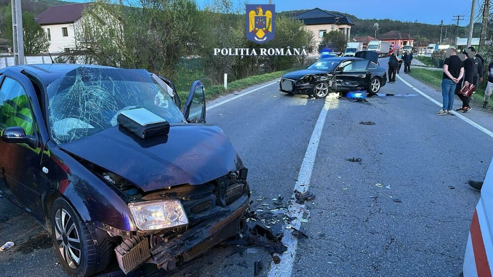 Accident grav în Vâlcea. O fetiţă de 5 ani a murit după ce două mașni s-au ciocnit violent pe DN 67 | FOTO - Imaginea 1