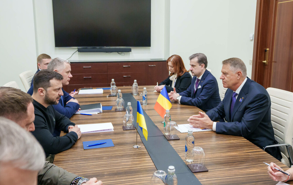 Președintele Klaus Iohannis s-a întâlnit cu Volodimir Zelenski la Vilnius: ”Discuţie substanţială. Sprijin ferm” - Imaginea 4