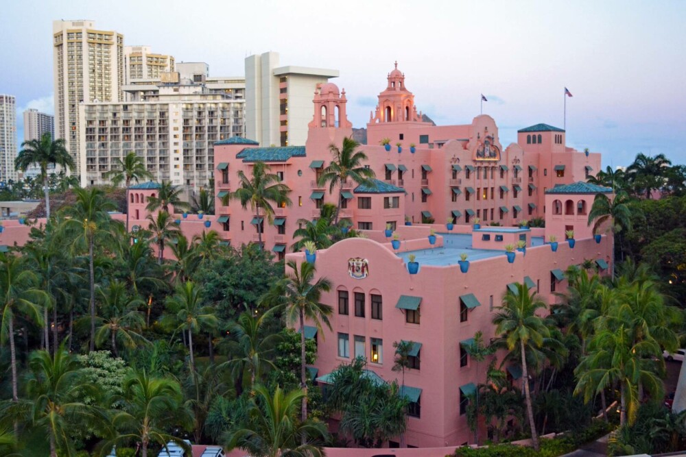 „Am plătit 530 de dolari pentru o noapte. Regret”. Cum arată „palatul roz al Pacificului”, cel mai faimos hotel din Hawaii - Imaginea 7