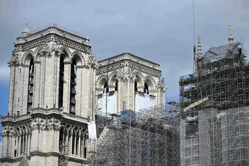 Cum arată acum Catedrala Notre Dame, la cinci ani de la incendiul care a distrus o parte din monumentul istoric. GALERIE FOTO - Imaginea 2