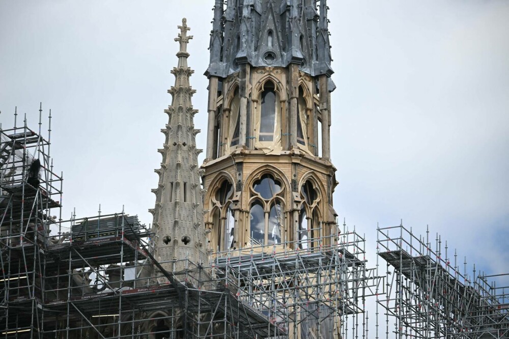 Cum arată acum Catedrala Notre Dame, la cinci ani de la incendiul care a distrus o parte din monumentul istoric. GALERIE FOTO - Imaginea 4