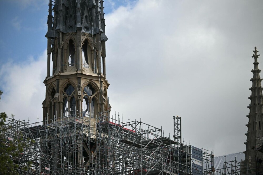 Cum arată acum Catedrala Notre Dame, la cinci ani de la incendiul care a distrus o parte din monumentul istoric. GALERIE FOTO - Imaginea 7