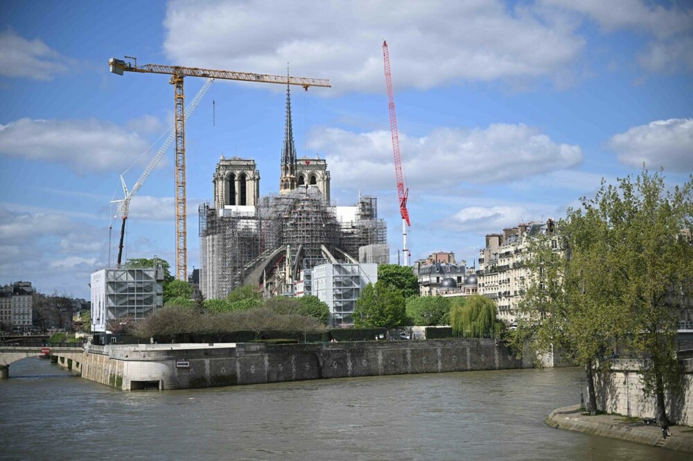 Cum arată acum Catedrala Notre Dame, la cinci ani de la incendiul care a distrus o parte din monumentul istoric. GALERIE FOTO - Imaginea 10