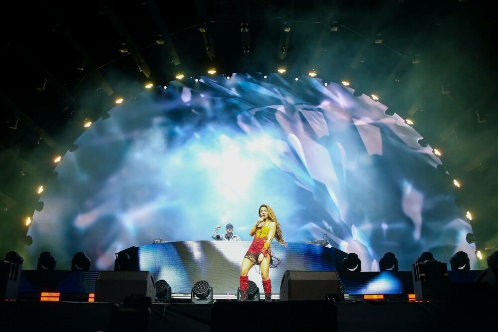 Shakira, apariţie surpriză la festivalul Coachella. Artista latino a făcut furori | GALERIE FOTO - Imaginea 10