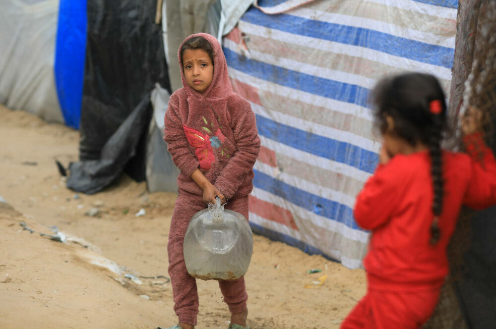 Imaginile foametei din Gaza. Raport: Jumătate din populație va suferi de foamete în aproximativ trei luni | FOTO - Imaginea 15