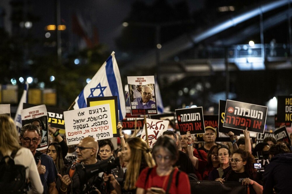 Proteste de amploare la Tel Aviv. Mii de persoane au ieșit în stradă pentru eliberarea ostaticilor - Imaginea 2