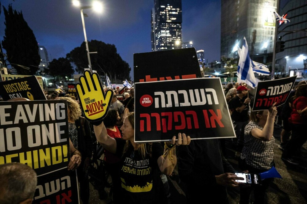 Proteste de amploare la Tel Aviv. Mii de persoane au ieșit în stradă pentru eliberarea ostaticilor - Imaginea 4