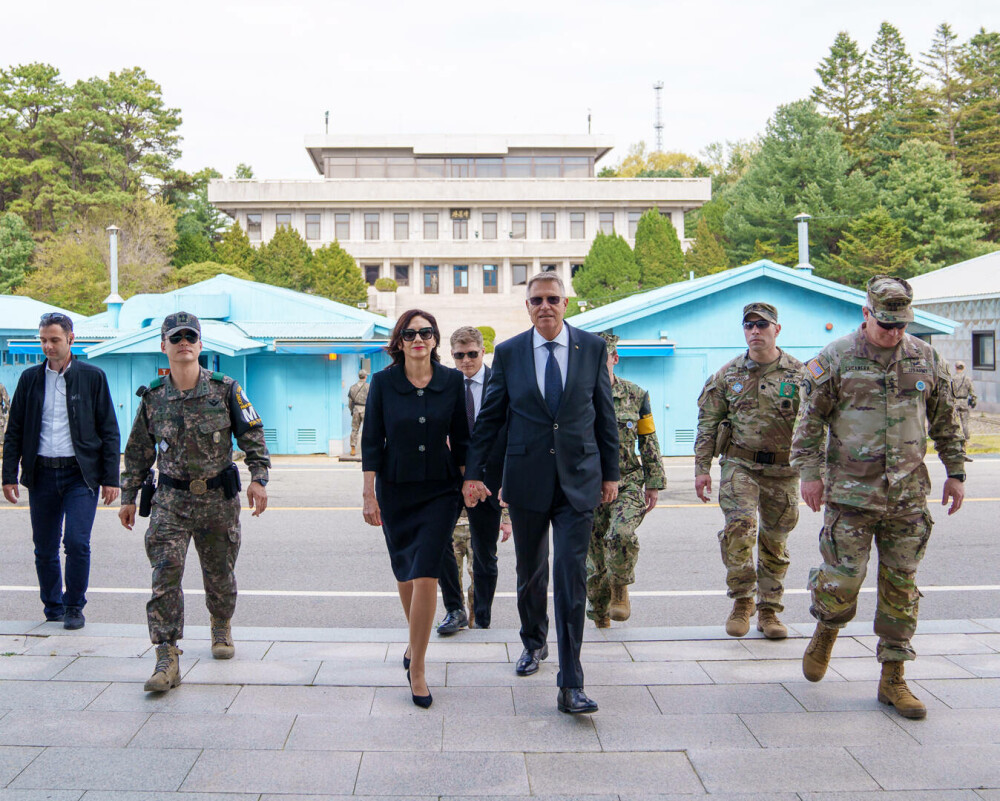 GALERIE FOTO cu președintele Klaus Iohannis în Coreea de Sud, alături de Carmen Iohannis. Vizită în zona demilitarizată - Imaginea 2