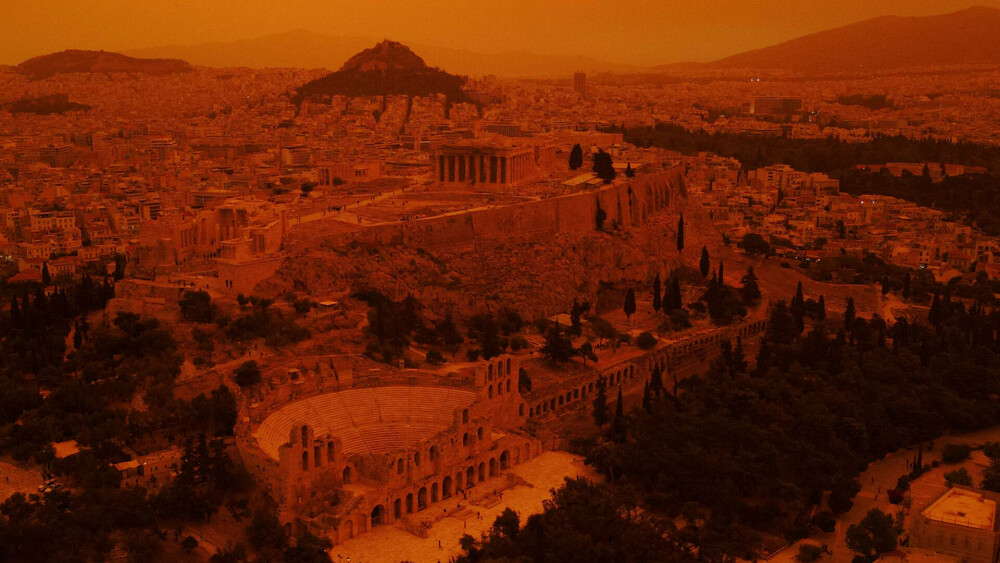 Peisaj apocaliptic în Atena. Capitala a fost într-o ceață portocalie. Care este explicația - Imaginea 1