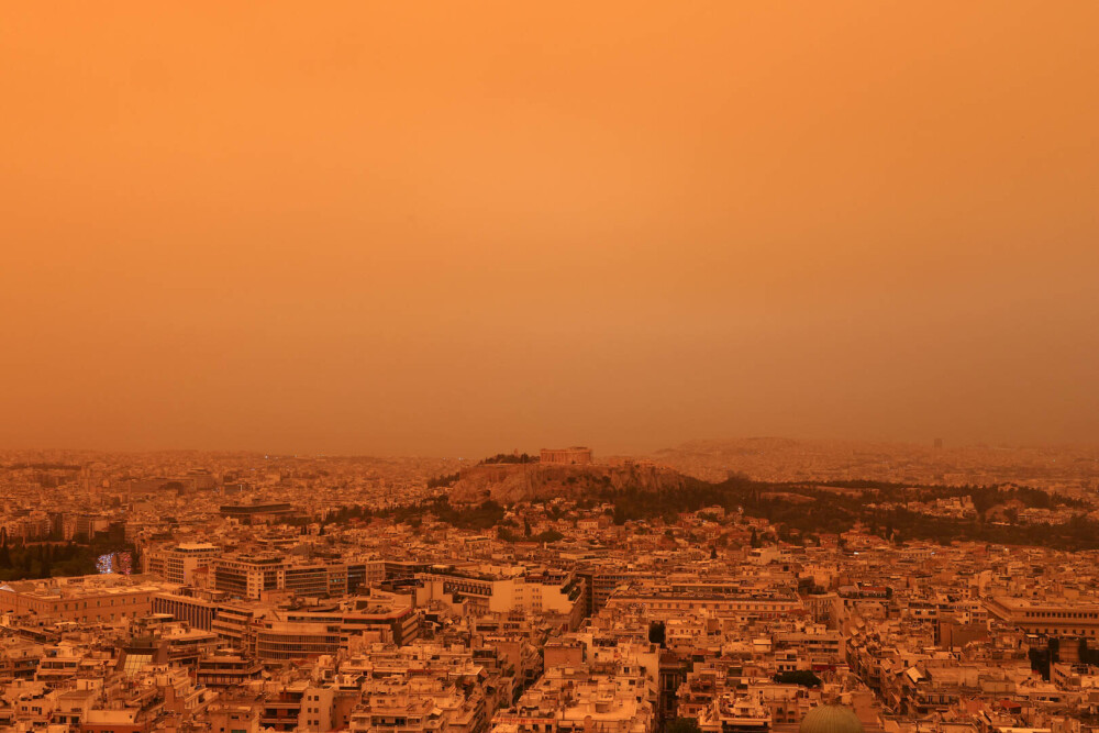 Peisaj apocaliptic în Atena. Capitala a fost într-o ceață portocalie. Care este explicația - Imaginea 4