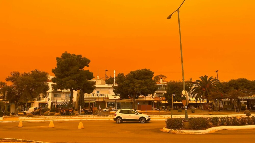 Peisaj apocaliptic în Atena. Capitala a fost într-o ceață portocalie. Care este explicația - Imaginea 9