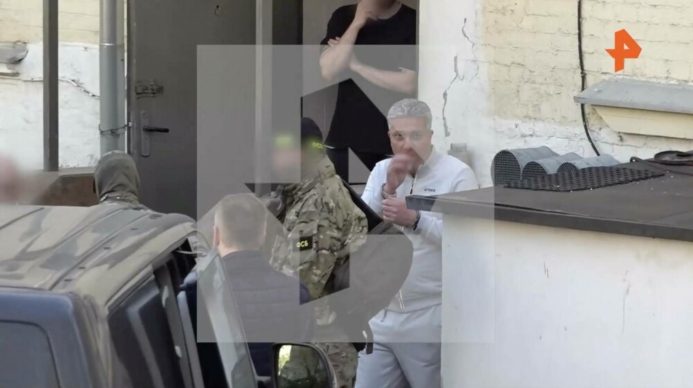 Adjunctul Apărării din Rusia, unul dintre cei mai bogați demnitari, arestat. Ce se întâmplă acum la Kremlin FOTO&VIDEO - Imaginea 4