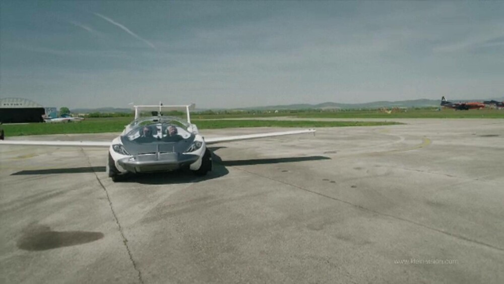 Cum arată „prima mașină zburătoare certificată din lume”. Prețul pornește de la o jumătate de milion de dolari - Imaginea 3