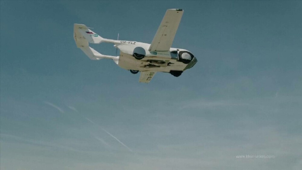 Cum arată „prima mașină zburătoare certificată din lume”. Prețul pornește de la o jumătate de milion de dolari - Imaginea 6