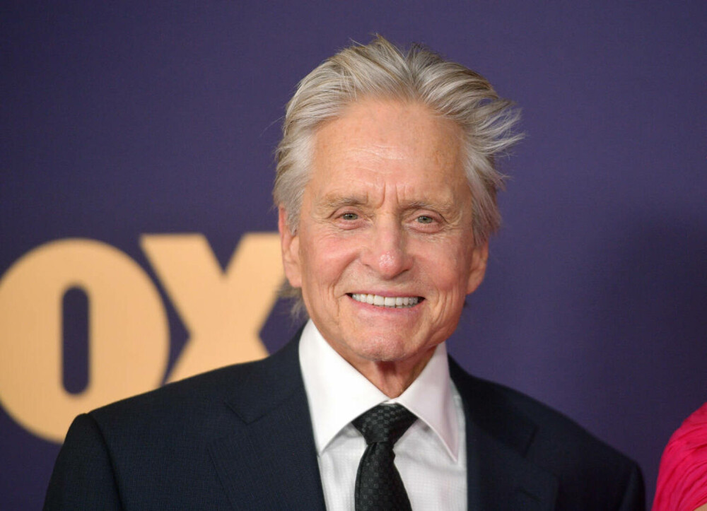 Cum reușește Michael Douglas să arate atât de bine la 80 de ani. „Arată ca un bărbat cu 20 de ani mai tânăr” | FOTO - Imaginea 14