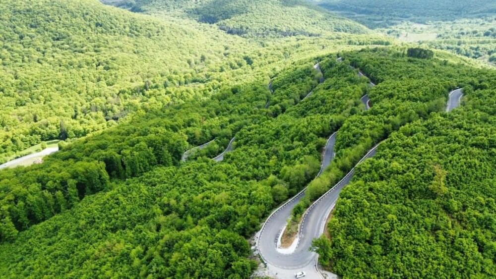 Primul lot din Transapuseana, inaugurat. Cum arată unul dintre cele mai spectaculoase drumuri din România: ”De poveste” FOTO - Imaginea 1