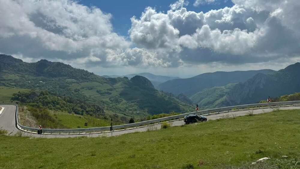 Primul lot din Transapuseana, inaugurat. Cum arată unul dintre cele mai spectaculoase drumuri din România: ”De poveste” FOTO - Imaginea 9