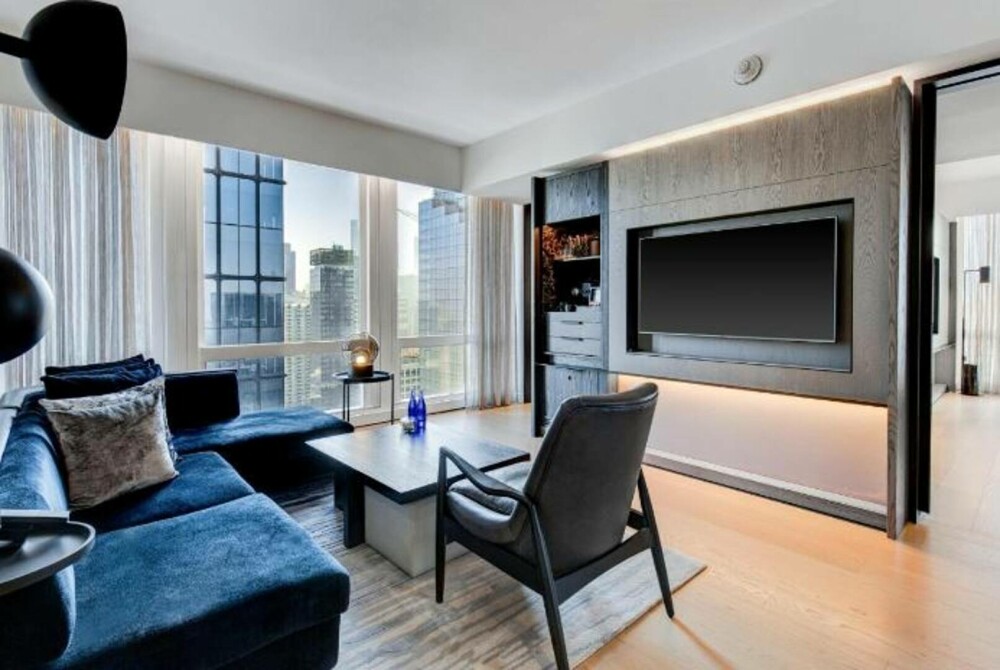 Cum arată hotelul din Manhattan în care o cameră costă 11.000 de dolari pe noapte. Este în top 50 locații de lux din lume - Imaginea 11
