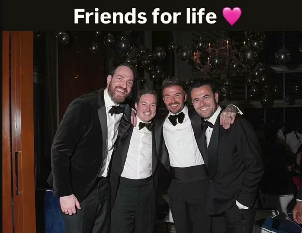 David Beckham și-a sărbătorit anticipat ziua de naștere alături de familie și prieteni. Ce mesaj a transmis Victoria. FOTO - Imaginea 6