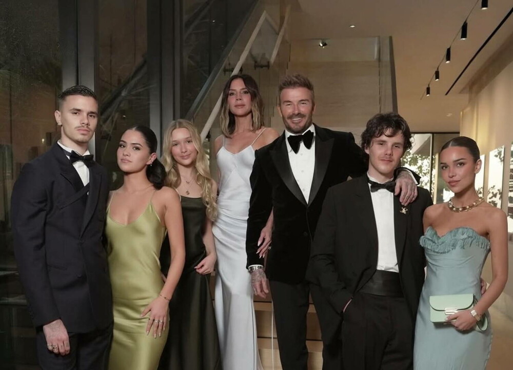 David Beckham și-a sărbătorit anticipat ziua de naștere alături de familie și prieteni. Ce mesaj a transmis Victoria. FOTO - Imaginea 1