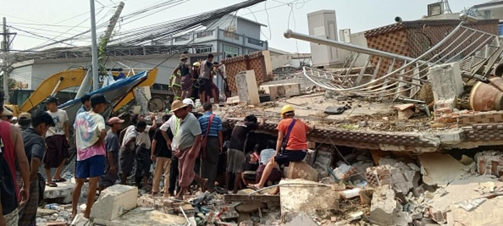Astrolog arestat după ce a „prezis” un nou cutremur în Myanmar, la puțin timp după seismul care a ucis 3.500 de oameni - Imaginea 2