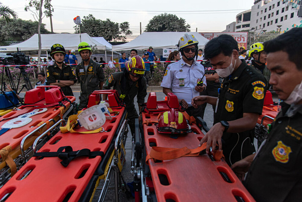 Imagini dramatice după cutremurul devastator din Myanmar. Sute de victime au fost incinerate | GALERIE FOTO - Imaginea 22