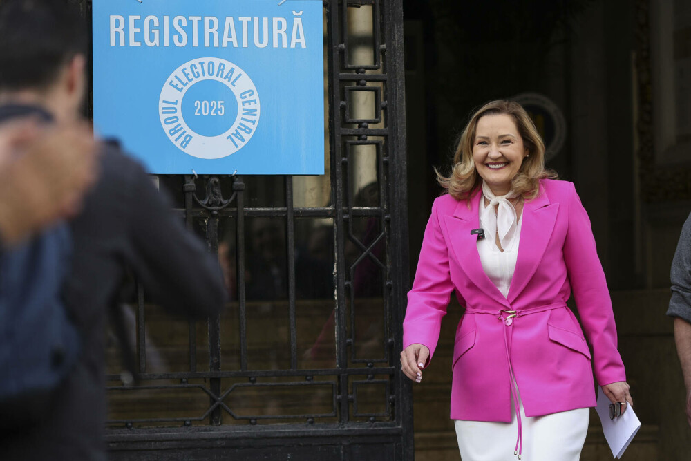 Lasconi ieșind de la BEC