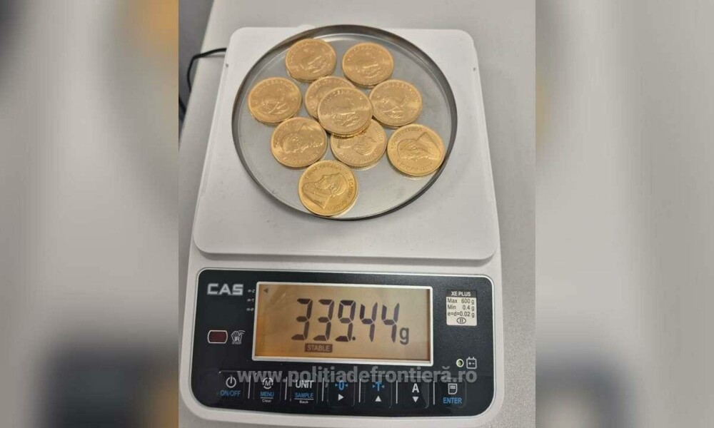 Descoperire de peste 30.000 euro în bagajele unei pasagere, pe aeroportul din Braşov. Românca s-a ales cu dosar penal. FOTO - Imaginea 1