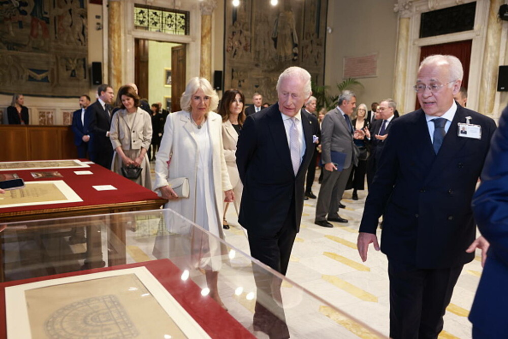 Regina Camilla a sărbătorit 20 de ani de căsătorie cu pizza şi îngheţată italiană. GALERIE FOTO - Imaginea 22